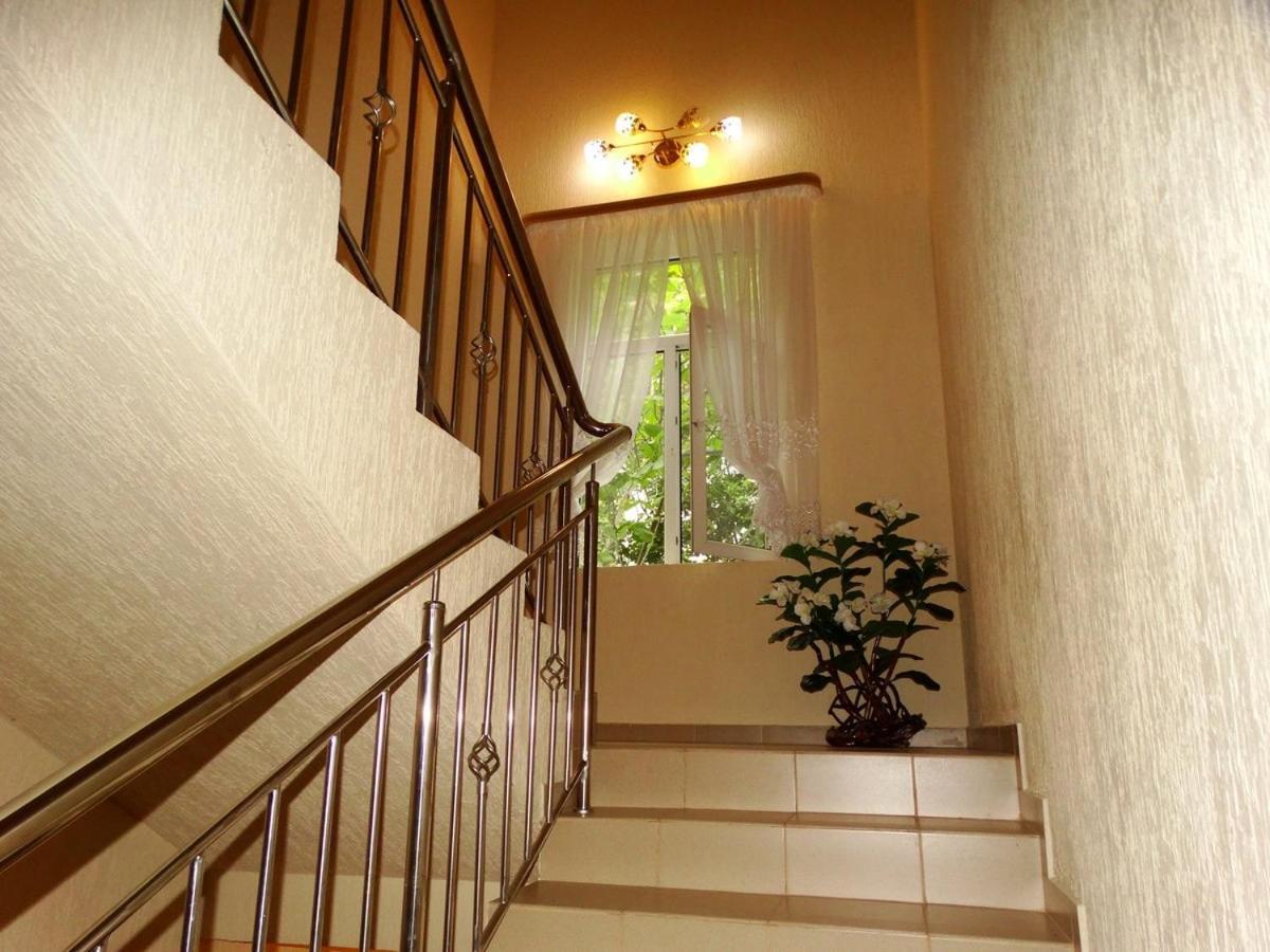 Guest House Gorny Ruchei Gagry Exterior photo